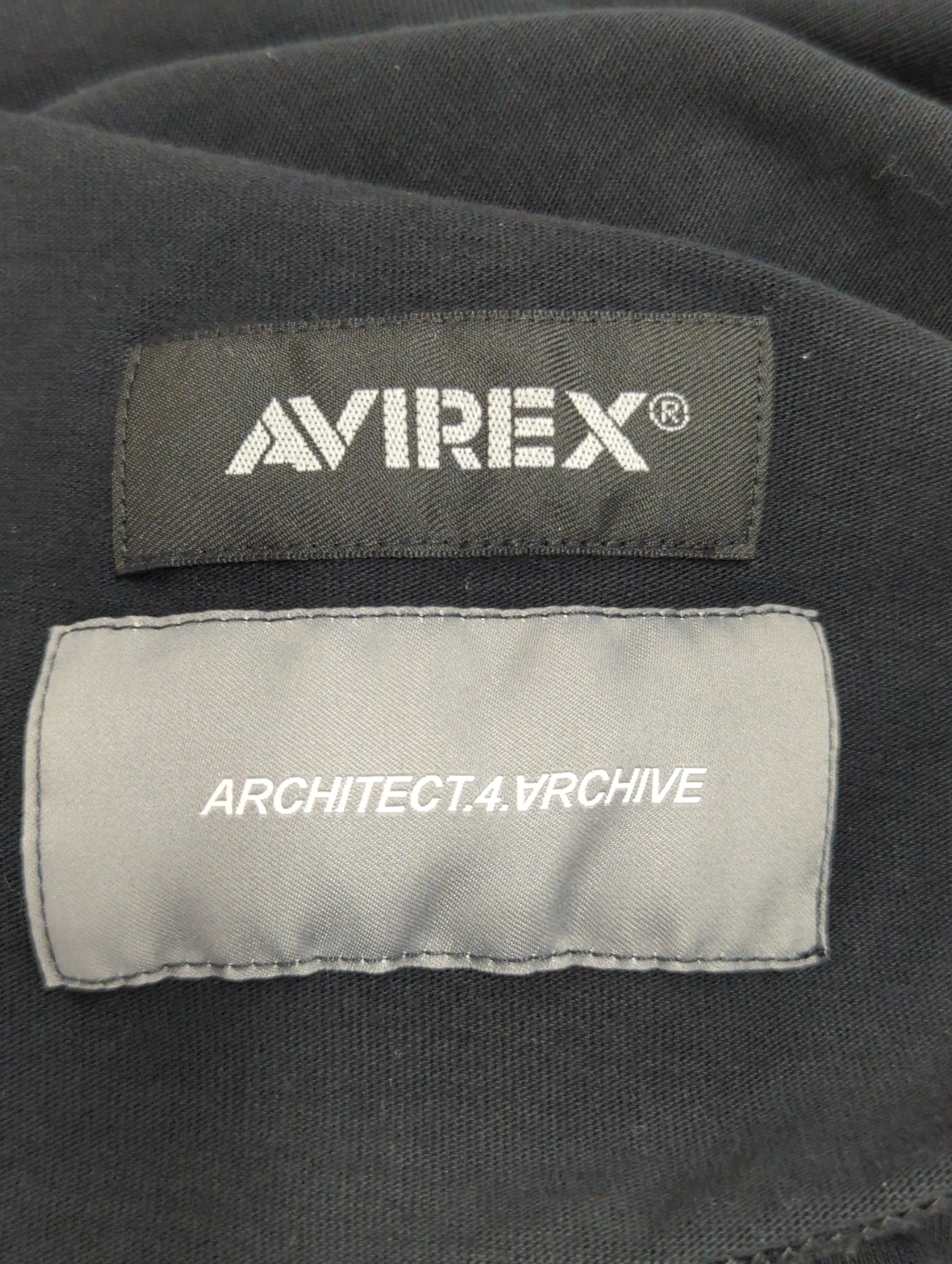 AVIREX / 《直営店限定》《AVIREX × A4A》 CIRCLE LOGO SHORT SLEEVE T-SHIRT/サークルロゴ Tシャツ