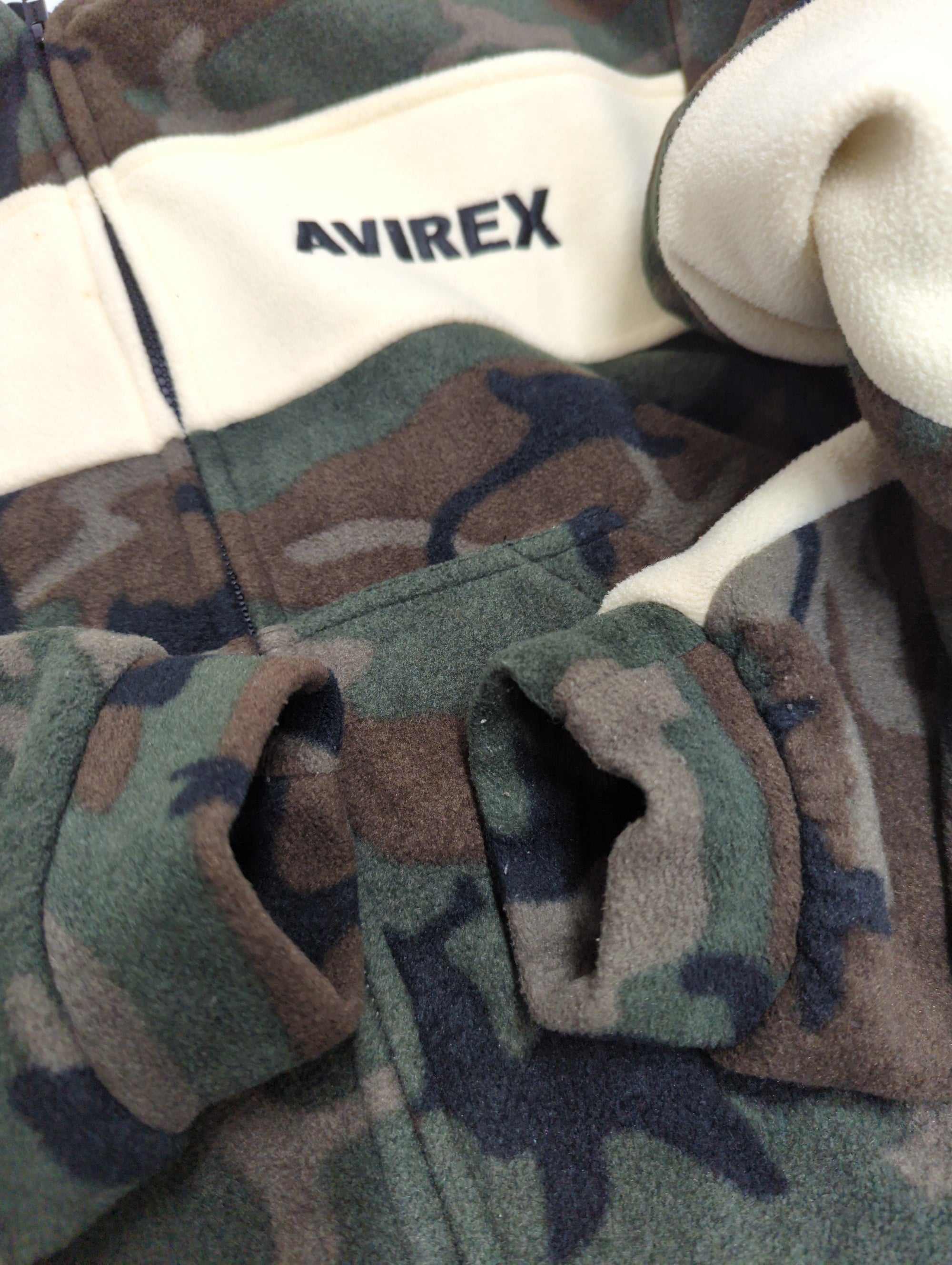 AVIREX / 2トーン ビッグ フリース パーカー / 2TONE BIG FLEECE PARKA