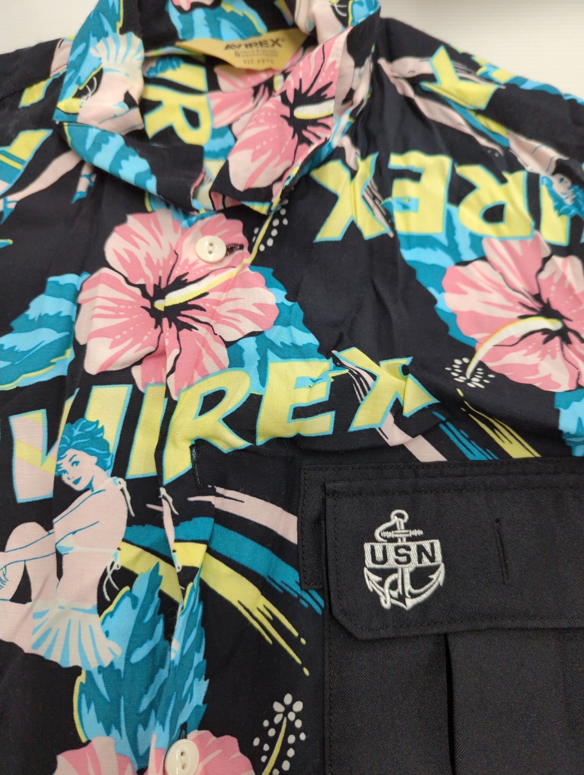 AVIREX / SH SS PINUP GIRL HAWAIIAN SH
