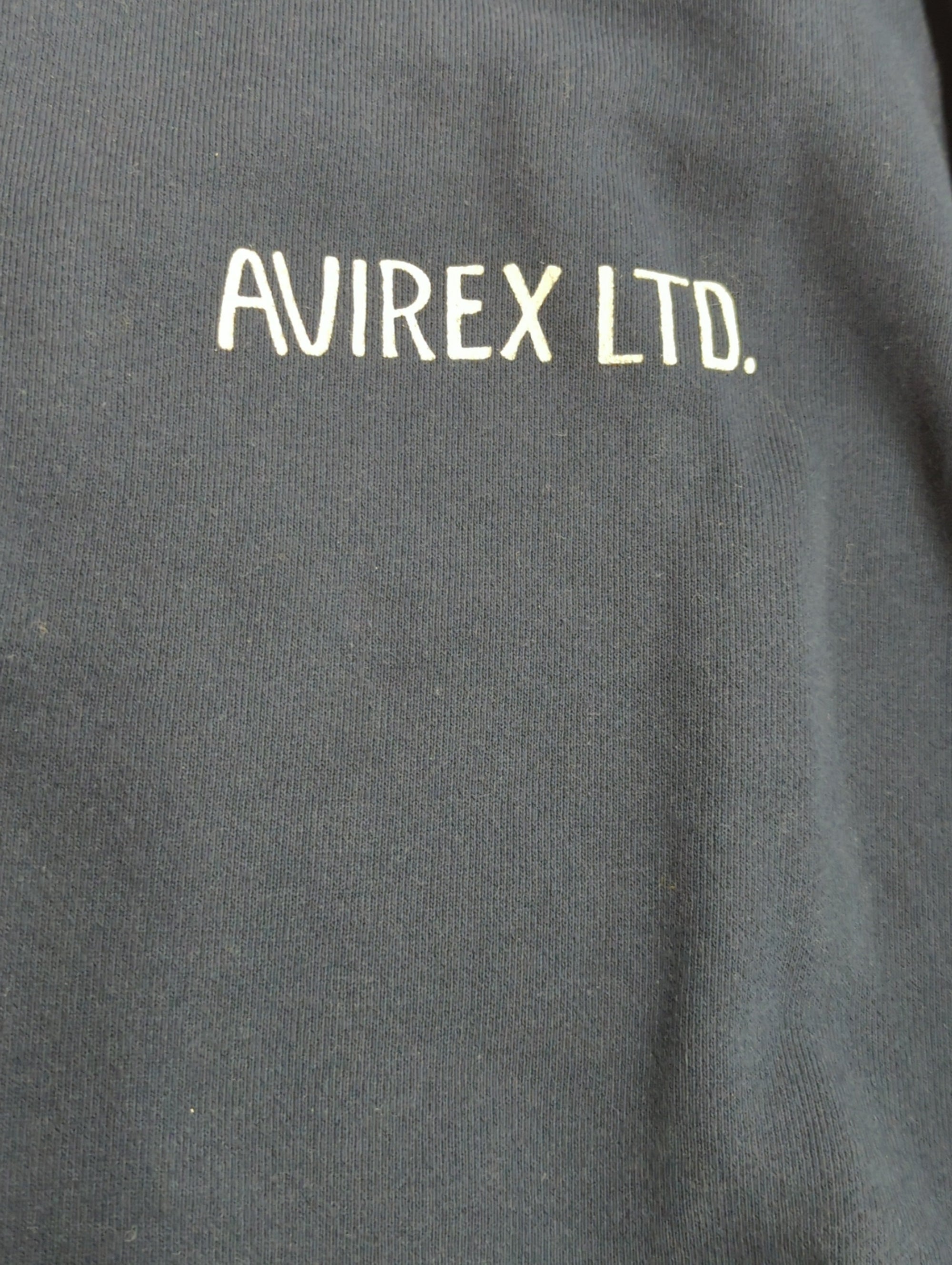 AVIREX / 《WEB&DEPOT限定》HENLY NECK PENANT PATCHED SWEAT
