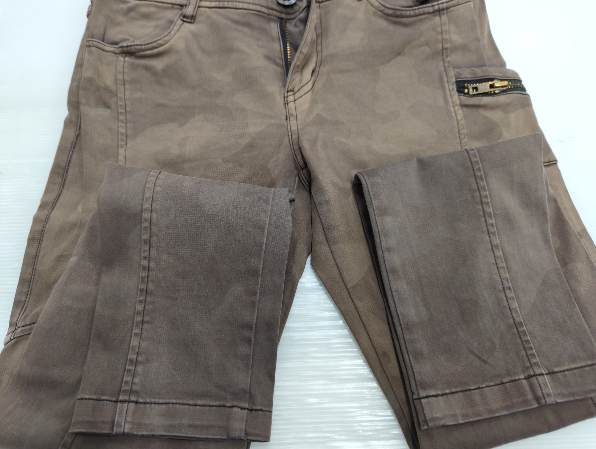 AVIREX / カモサテンストレッチパンツ/ CAMO SATIN STRETCH PANTS